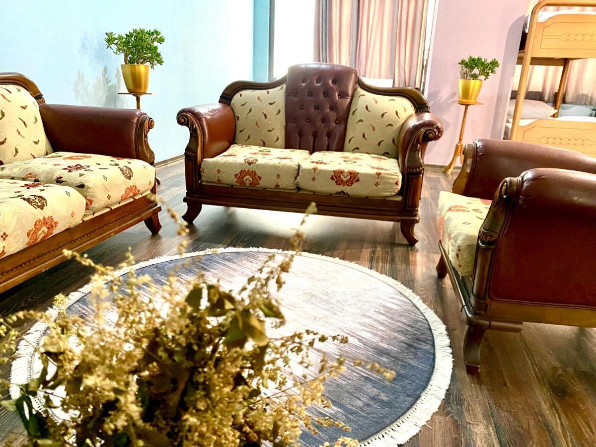 Kb Downtown Gjirokaster Apartment ภายนอก รูปภาพ
